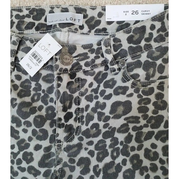 LOFT~Woman Size 2/26~Gray Animal Leopard Print Curvy Skinny Jeans Pants NWT. - Picture 11 of 12